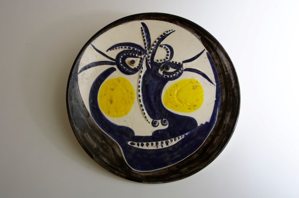 Picasso 2 Face (1960), Pablo Picasso - Image courtesy of Leicester Arts and Museums © Succession PicassoDACS, London 2018